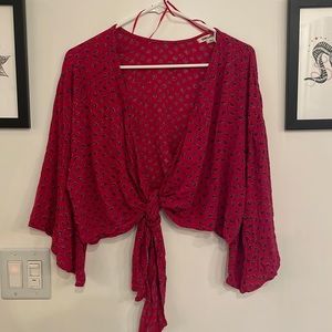 Billabong wrap/tie top with long breezey sleeves. Size S